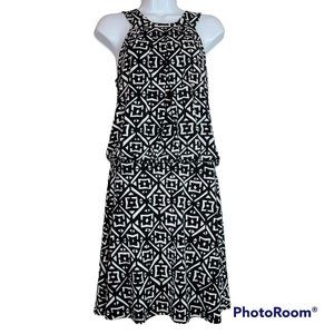 White House Black Market Women's 4 Black & White Diamond Pattern Midi Dress EUC